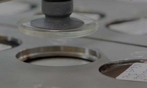 CRB GmbH | Probenwechsler Röntgenfluoreszenzspektrometer Axios | © CRB Analyse Service GmbH